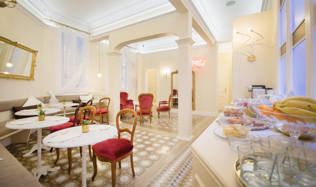 Anakena House Bed & Breakfast Barcelona Zewnętrze zdjęcie
