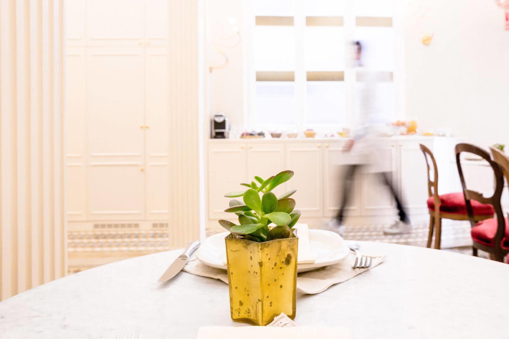 Anakena House Bed & Breakfast Barcelona Zewnętrze zdjęcie